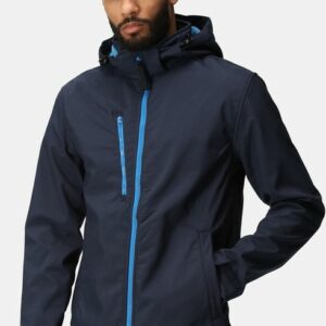 Giacca softshell con cappuccio TRA701